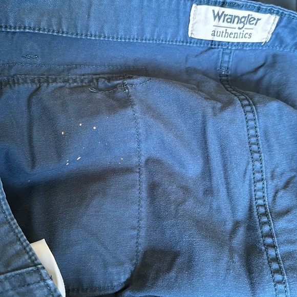 Wrangler Blue Men’s Cargo Shorts - Size 52 - Picture 11 of 11